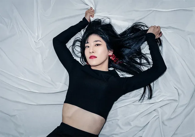 Femme &mdash; 2