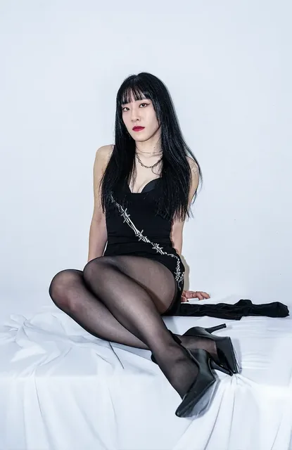 Femme &mdash; 6